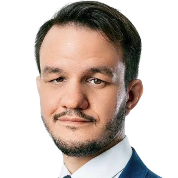 Роберт Васильев, Сооснователь, коммерческий директор